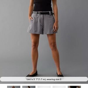 AE Stretch High-Waisted Trouser Short size 10 NWT